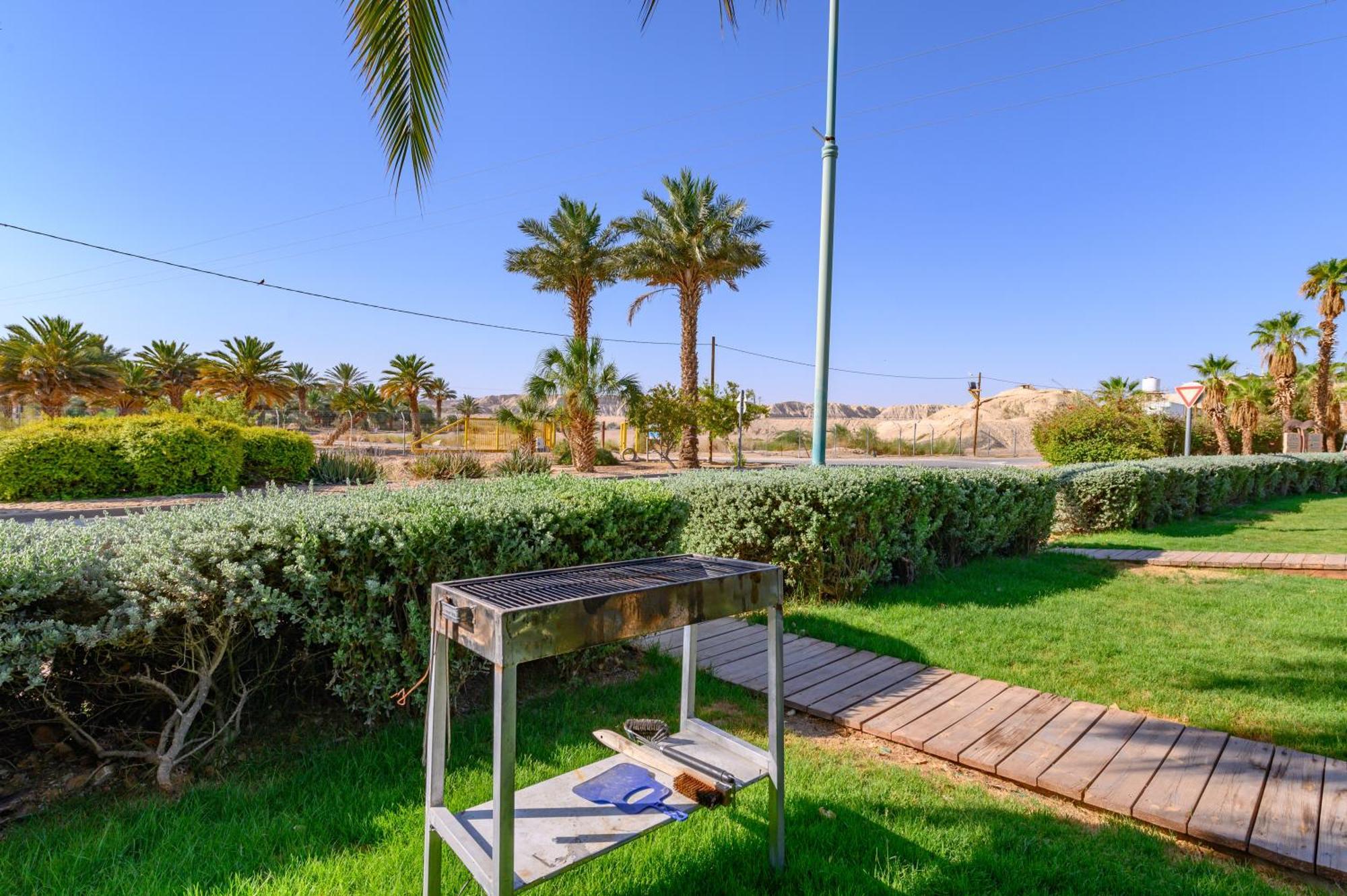 Belfer'S Dead Sea Cabins Neot HaKikar Exterior photo