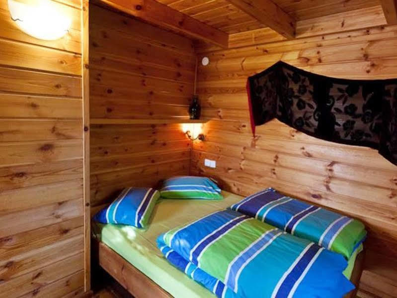 Belfer'S Dead Sea Cabins Neot HaKikar Exterior photo